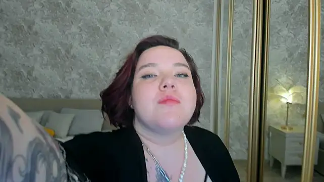 Chat +18 de IvoryeFlame ao vivo