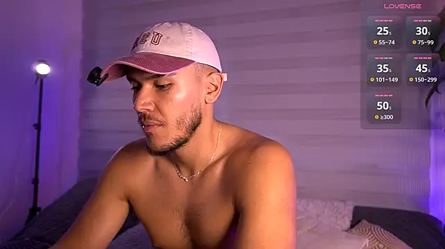 XXX chat uživo modela MarkSantozz