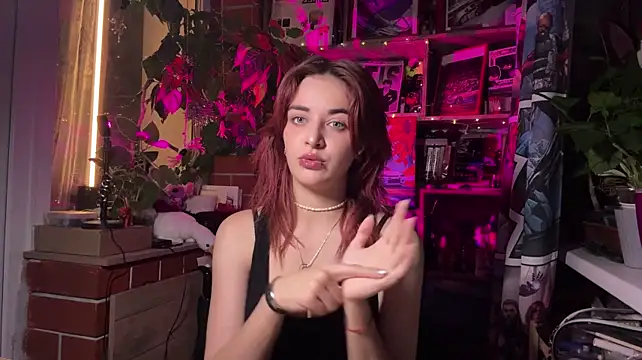 Leona_VS Chat XXX in diretta