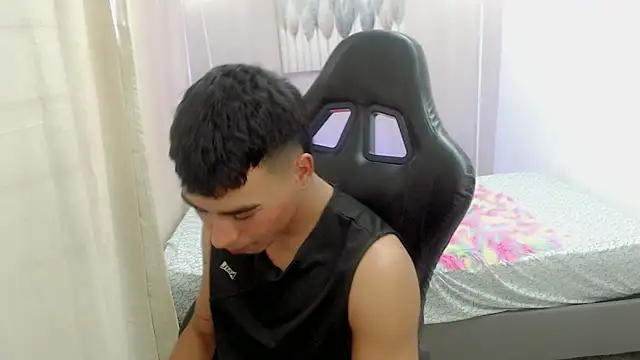 Nina_and_coby_: онлайн-секс-чат