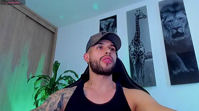 Santos_ramirez1のライブXXXチャット