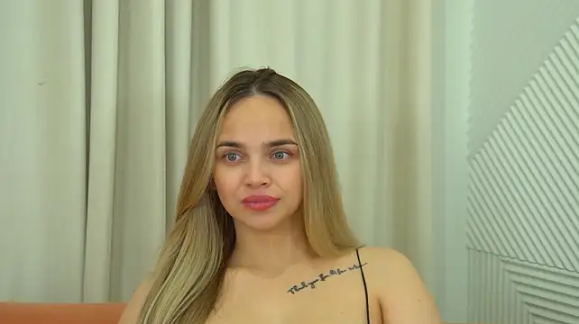 AnitaVenture's Live XXX Chat