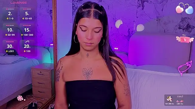 צ'אט XXX בשידור חי של CoralRigan