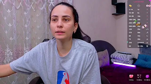 XXX chat uživo modela Kriss_brunette_5