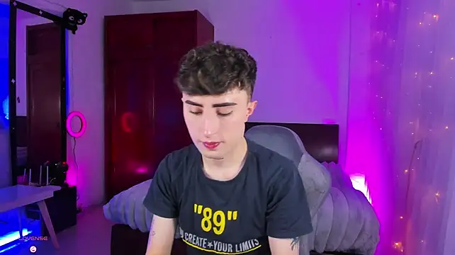 SebastianHilton élő XXX-chatje