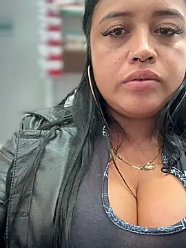 Outdoors-Mia_Khalifa Chat XXX in diretta