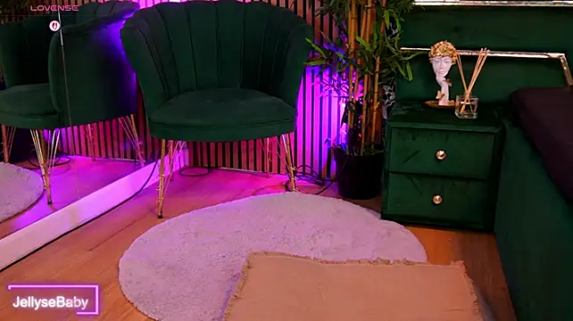 XXX chat uživo modela jellysebaby