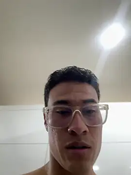 Chat +18 de TavoHot_ ao vivo