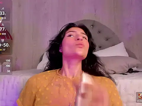 roxannalopez XXX чат на живо