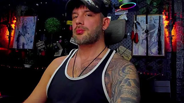 Show modela LexHardy na web-kameri