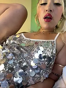 MollyCruz's Live XXX Chat
