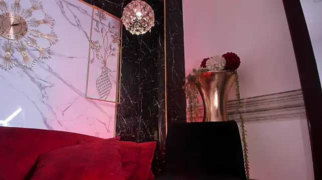 Chat +18 de Thiana_Rogers ao vivo