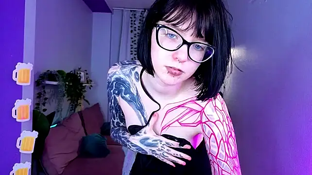 Živý XXX chat HazelTompson