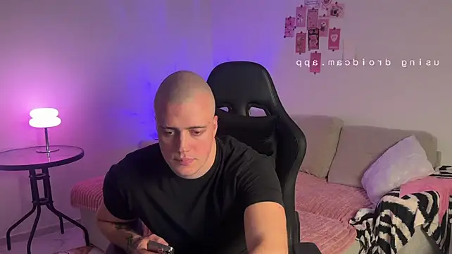 Živý XXX chat telenokk