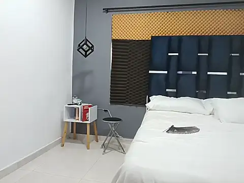 Nathy_Moon's Webcam Show