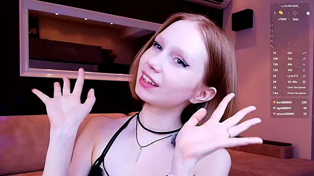 Онлайн чат XXX FoxyMira