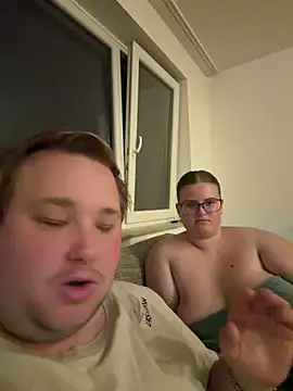 CurvyPaar2n Live XXX chat