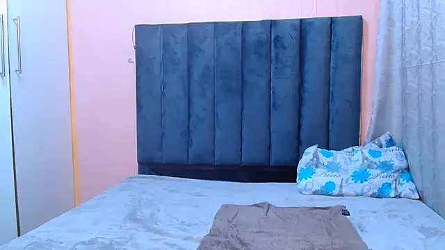 BLACKCATX01's Live XXX Chat