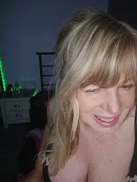 msjuicylucy1982n Live XXX chat