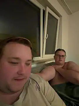 CurvyPaar2 Live XXX-Chat