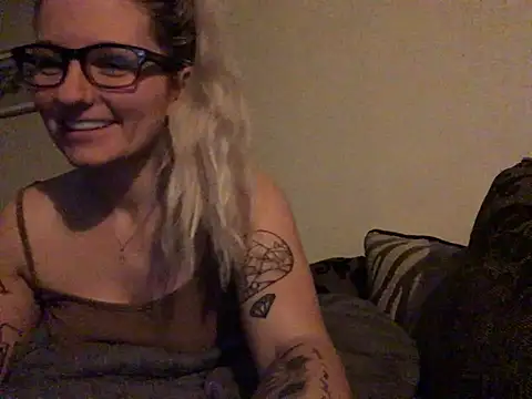 Chat +18 de xxamyleighxx ao vivo