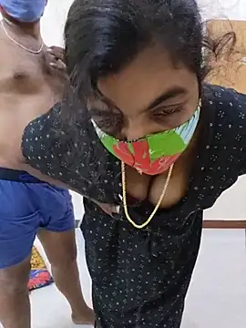 Chat +18 de Tami_fucking_stars ao vivo