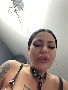 عرض كام NaomyFlame