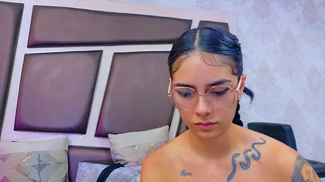 Chat XXX ao vivo de NicoleEsposito