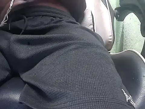 Precumking1のライブXXXチャット