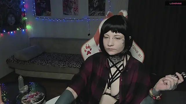 acid_trip1l's Live XXX Chat