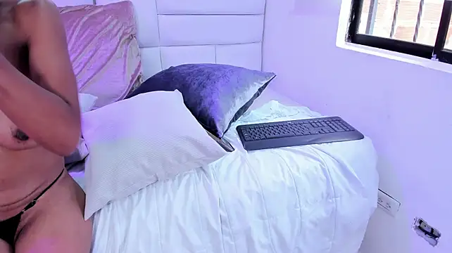 daniela_gio Adlı Modelin Canlı XXX Sohbeti