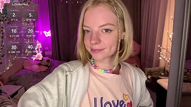 StasyBloom live XXX chat