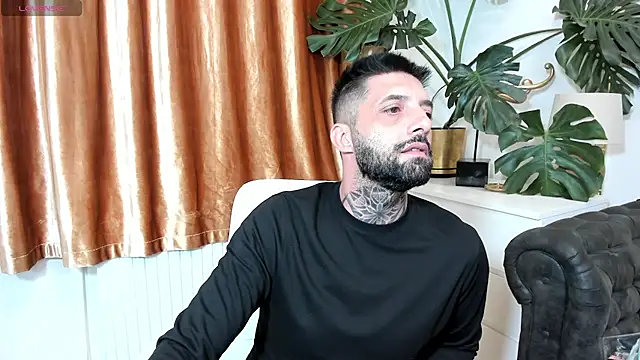 TommyDum Chat XXX in diretta