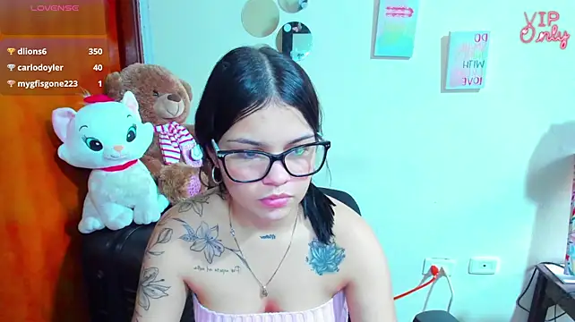 angelina_77 Obrolan Langsung XXX