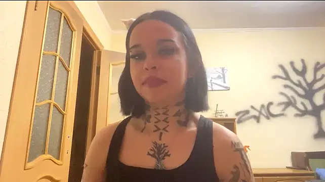 LatiaBantin live XXX chat