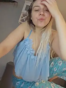 Chatroom XXX en direct de ScarletsWeb