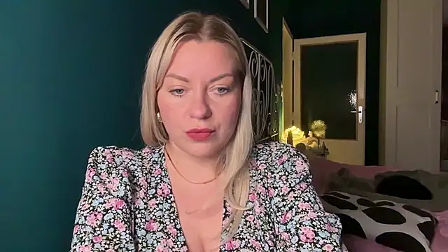 Show modela lina_loren na web-kameri