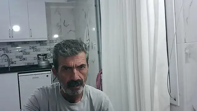kobratrk21's Live XXX Chat