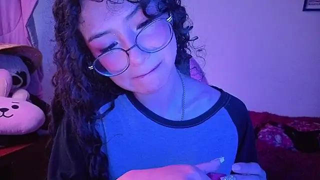 ShySheep_ Show in webcam