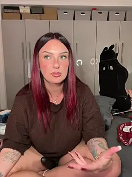 OliviaaFischer XXX чат на живо