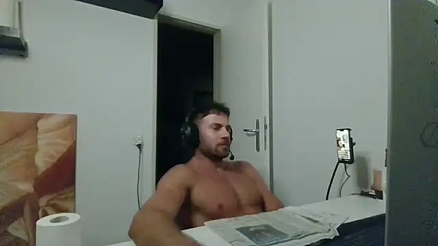 alpha-hunk Chat XXX in diretta