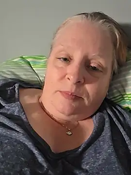 Show modela CanadianQueen1973 na web-kameri