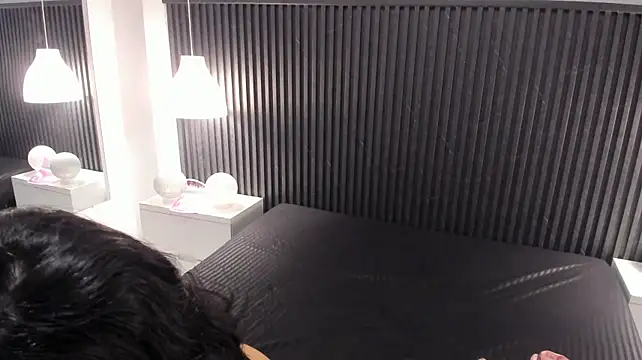 EmilyyWillis_'s Live XXX Chat