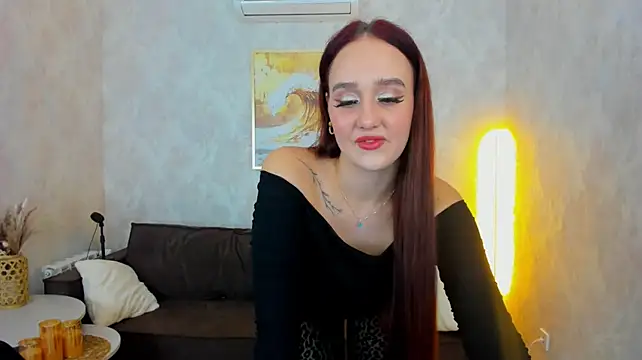 دردشة SabrinaCandi الجنسية المباشرة