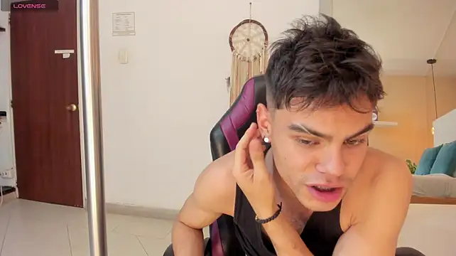 Lycan____ – Naživo XXX chat