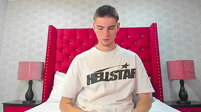 Show modela NickWild na web-kameri