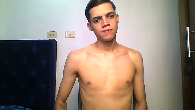 Chat +18 de Latinos_2001 ao vivo