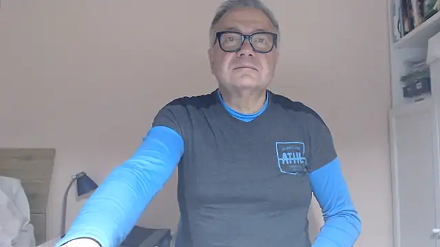 YOU6me Chat XXX live