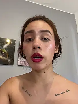 Estrella_DuranのライブXXXチャット