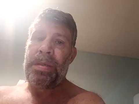 stud2512's Live XXX Chat